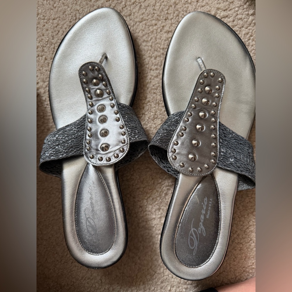 Dazzling Silver Women's Sandals by Deja Vu